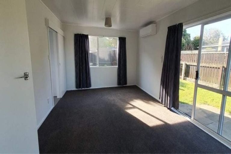 Photo of property in 27b Karewa Street, Castlecliff, Whanganui, 4501