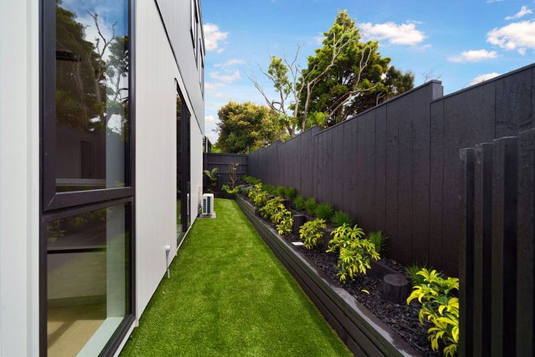 Photo of property in 4/14 Akehurst Avenue, New Lynn, Auckland, 0600