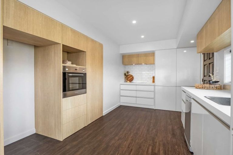 Photo of property in 1/42 Northcote Road, Northcote, Christchurch, 8052