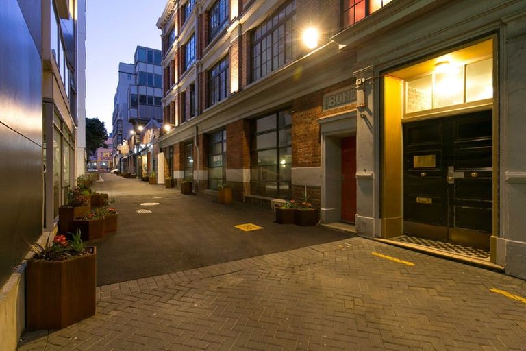 Photo of property in Bond Store Apartments, 8k Egmont Street, Te Aro, Wellington, 6011