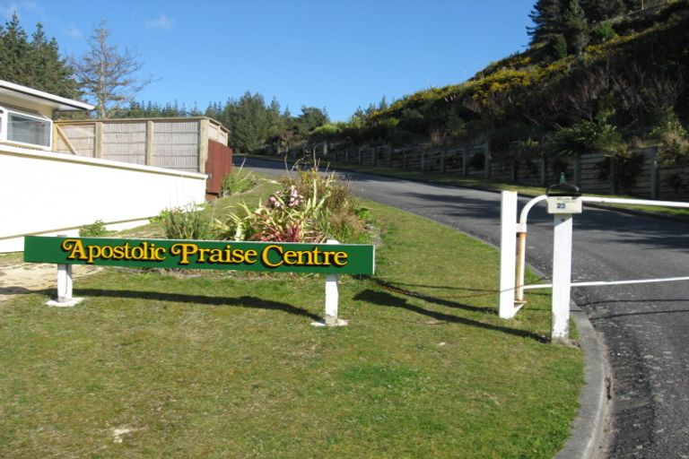 Photo of property in 23 Mcgowan Road, Wainuiomata, Lower Hutt, 5014