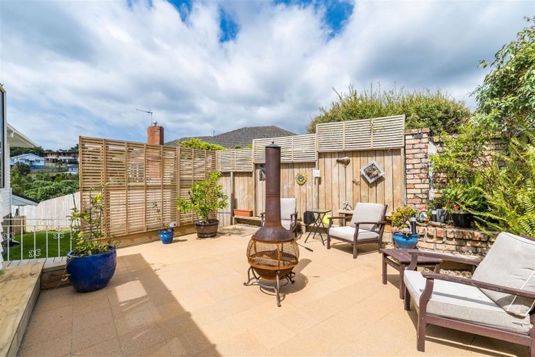 Photo of property in 57 Fairmount Road, Titirangi, Auckland, 0604