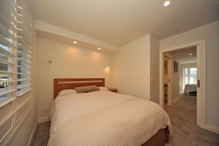 Photo of property in 2u1 Hood Street, Mount Victoria, Wellington, 6011
