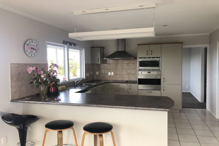 Photo of property in 7 Soling Place, West Harbour, Auckland, 0618