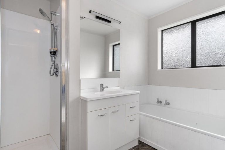 Photo of property in 27 Macloughlin Drive, Te Puke, 3119