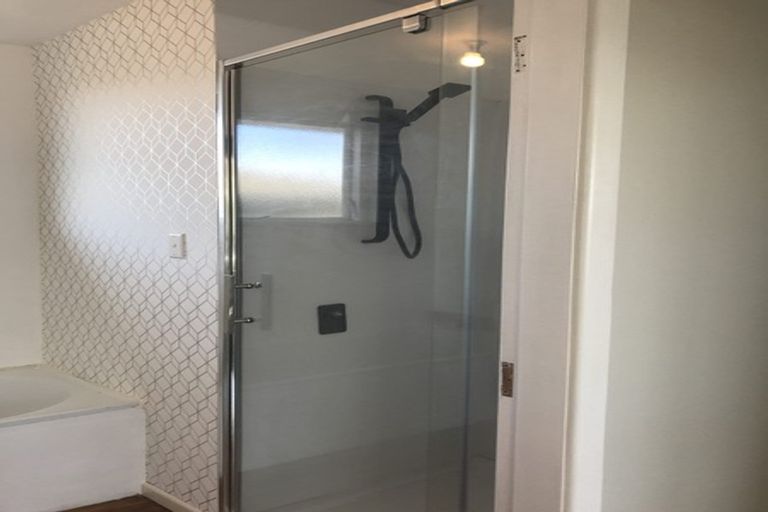 Photo of property in 40 Inwoods Road, Parklands, Christchurch, 8083