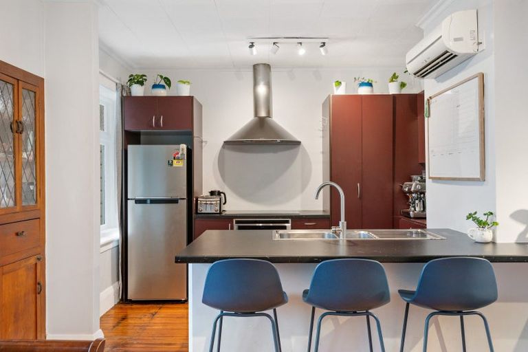 Photo of property in 53 Lawrence Street, Mornington, Dunedin, 9011