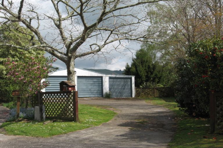 Photo of property in 7 Taurus Place, Kawaha Point, Rotorua, 3010