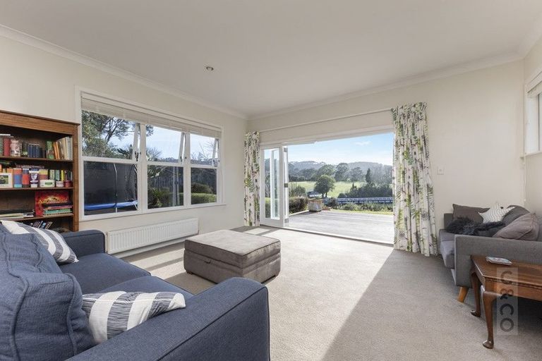 Photo of property in 11 Elliot Street, Riverhead, 0820