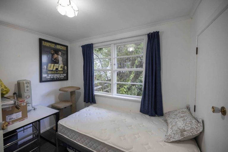 Photo of property in 4 Rembrandt Avenue, Tawa, Wellington, 5028