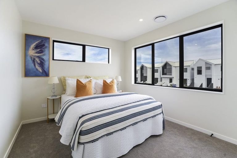 Photo of property in 4 Pukeko Road, Hobsonville, Auckland, 0616