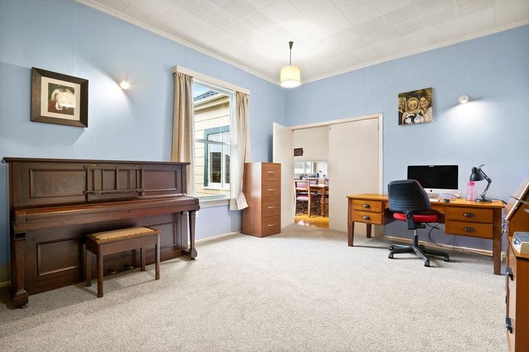 Photo of property in 108 Eglinton Road, Mornington, Dunedin, 9011