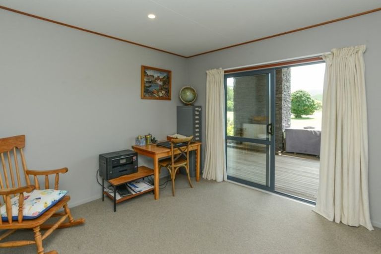 Photo of property in 43 Shoal Beach Road, Aramoana, Waipawa, 4271