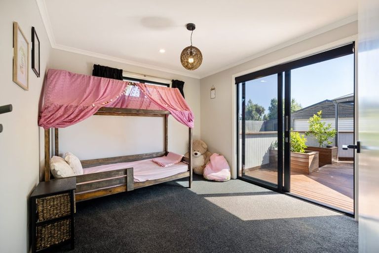 Photo of property in 32 Cridland Street West, Kaiapoi, 7630