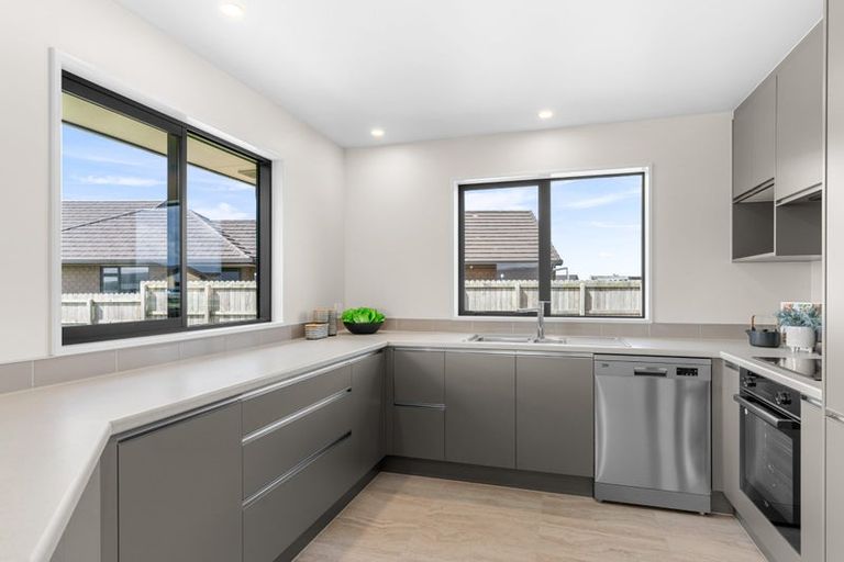 Photo of property in 14 Breton Drive, Waipu, 0510