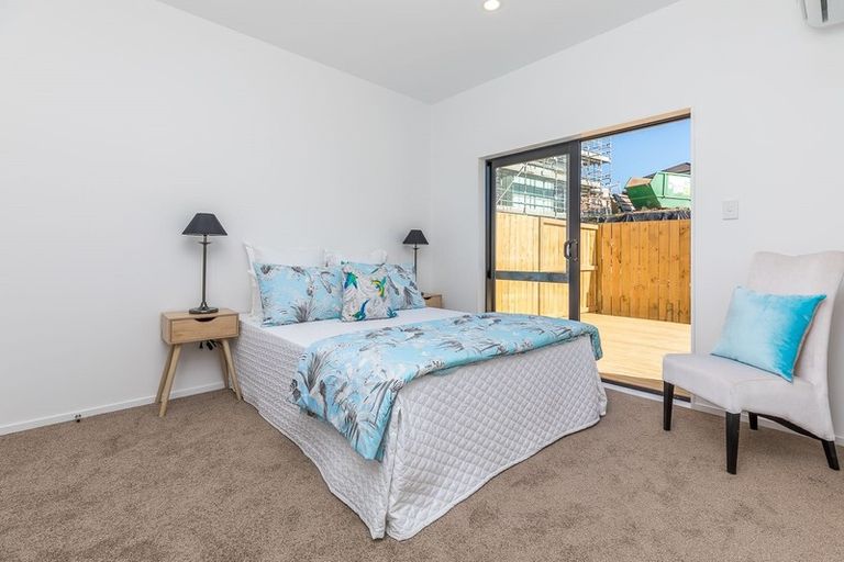 Photo of property in 28 Waihou Crescent, Albany Heights, Auckland, 0632