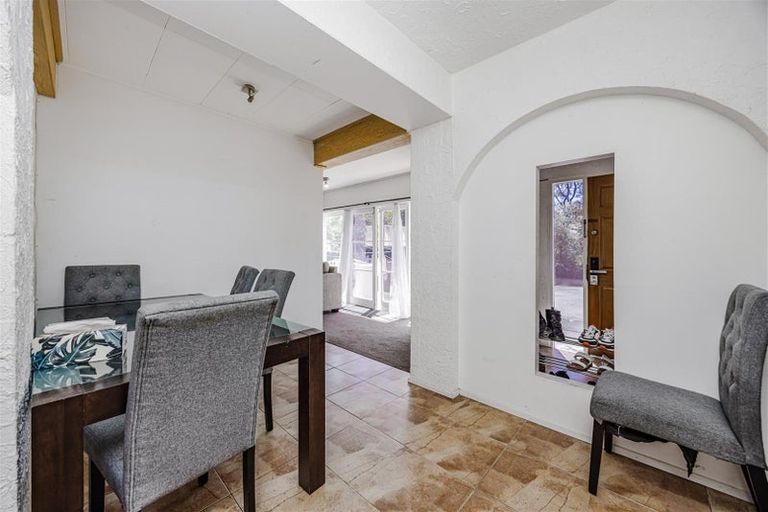 Photo of property in 9 Malvina Place, Bucklands Beach, Auckland, 2014