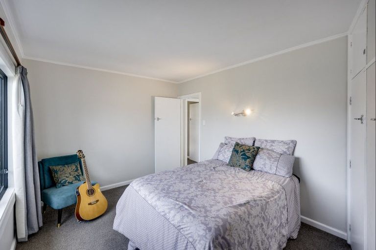 Photo of property in 13 Howard Road, Taradale, Napier, 4112