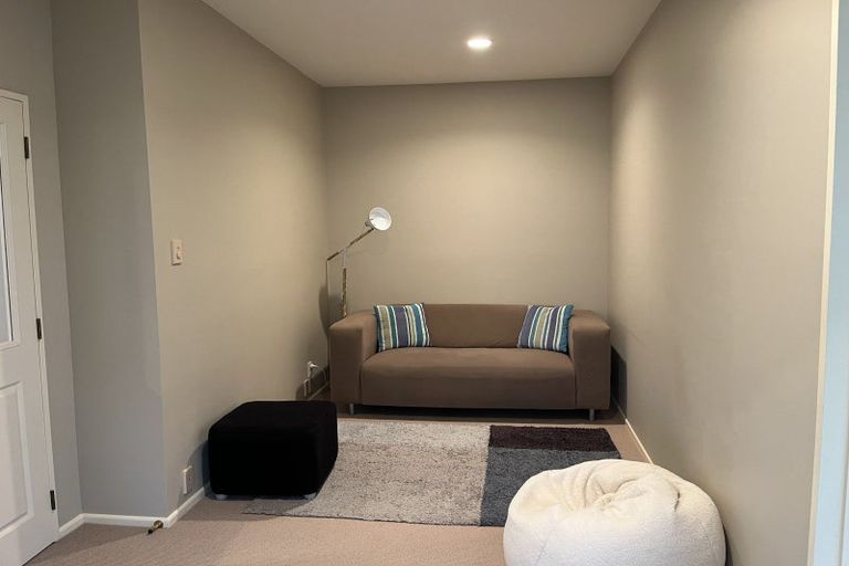 Photo of property in 39 Abby Road, Fitzherbert, Palmerston North, 4410