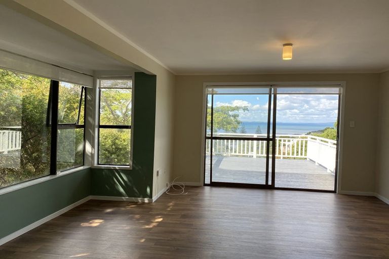 Photo of property in 74 Travis View Drive, Fairview Heights, Auckland, 0632