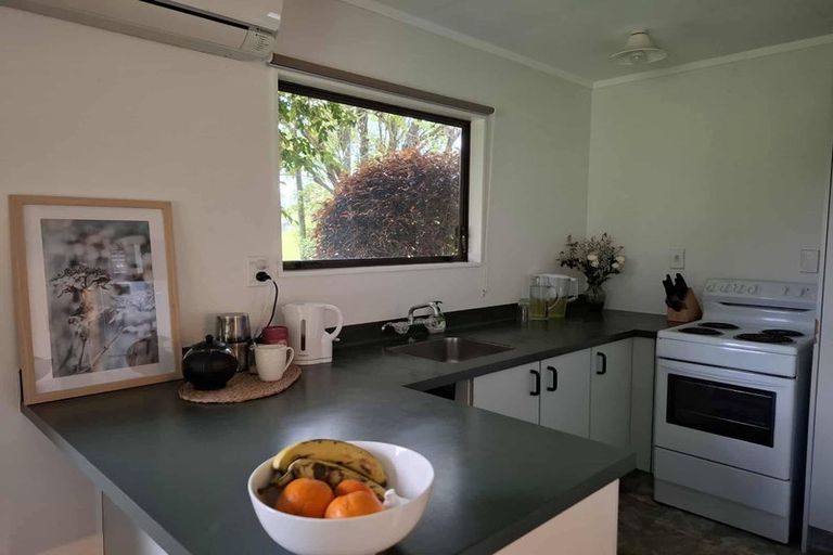 Photo of property in 8b Carthew Street, Okato, 4335