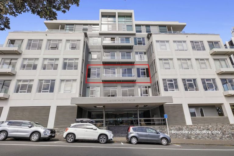 Photo of property in 22 Liardet Apartments, 203/22 Liardet Street, New Plymouth, 4310