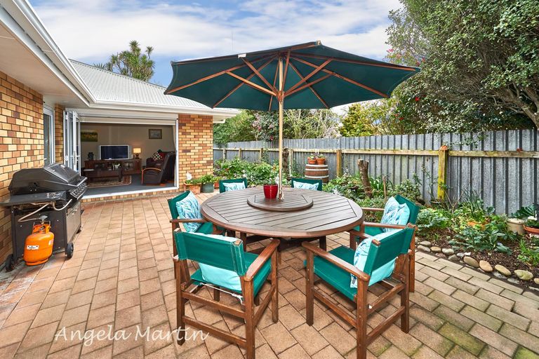 Photo of property in 4 Barnes Court, Roslyn, Palmerston North, 4414