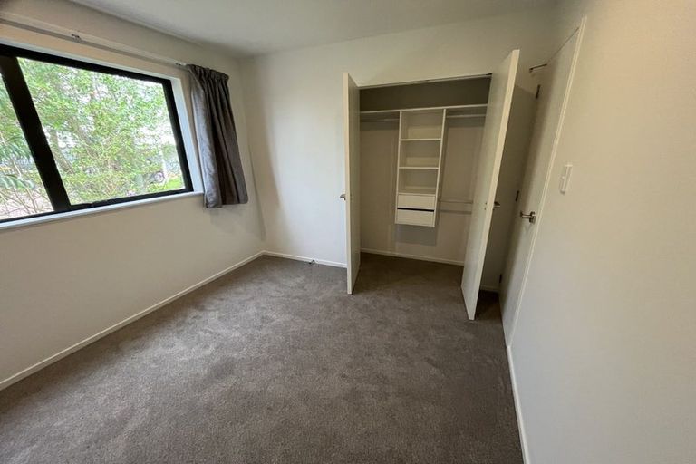 Photo of property in 4/116 Colwill Road, Massey, Auckland, 0614