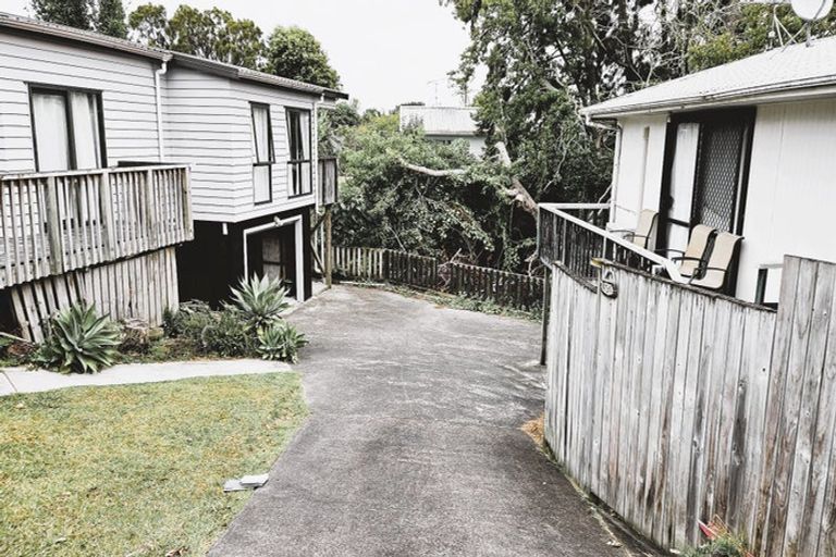 Photo of property in 49a Rua Road, Glen Eden, Auckland, 0602