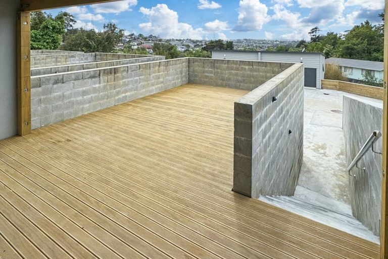 Photo of property in 309 Don Buck Road, Massey, Auckland, 0614