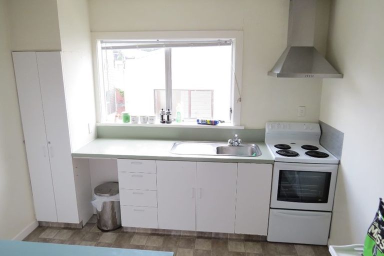 Photo of property in 21 Hanson Street, Mount Cook, Wellington, 6021