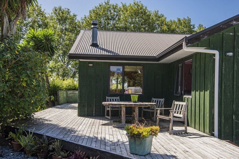 Photo of property in 12 Willow Lane, Maungaturoto, 0588
