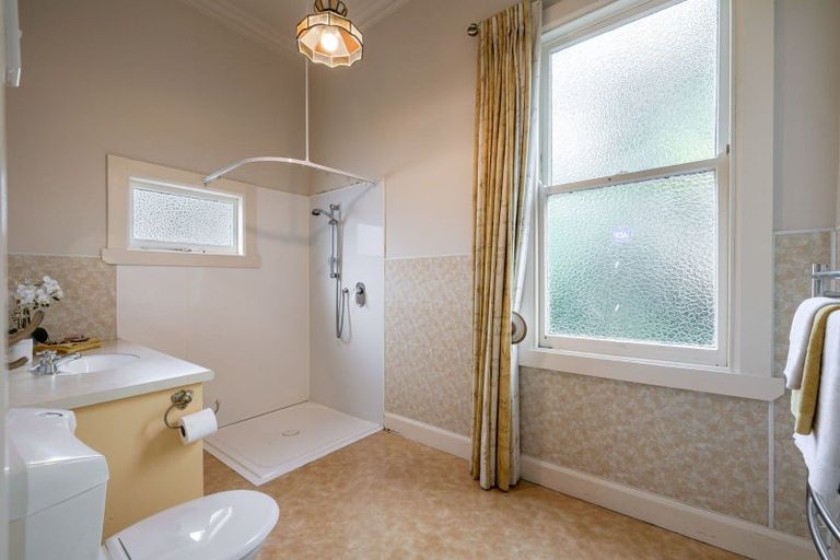 Photo of property in 350 College Street, West End, Palmerston North, 4410