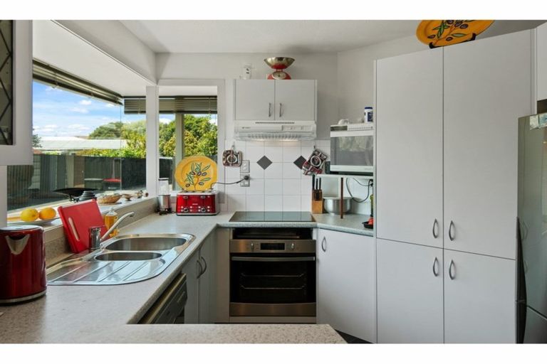 Photo of property in 1/10 Maryhill Avenue, Hoon Hay, Christchurch, 8025