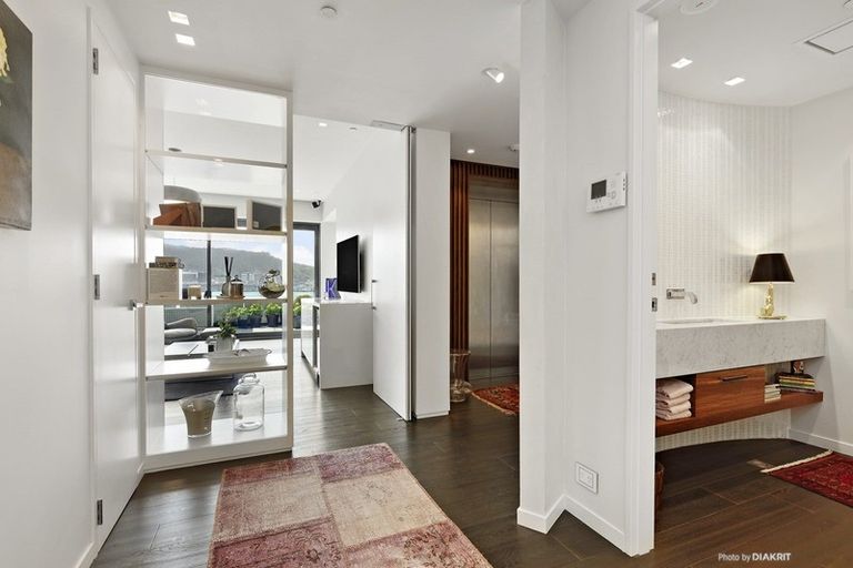 Photo of property in 150u5 Oriental Parade, Oriental Bay, Wellington, 6011