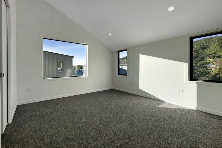 Photo of property in 323 Riverside Drive, Waterloo, Lower Hutt, 5011