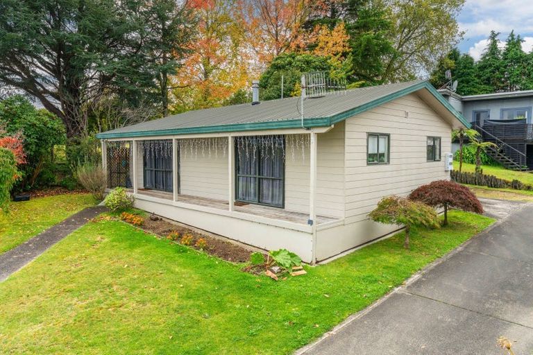 Photo of property in 2/10 Sunset Street, Hilltop, Taupo, 3330