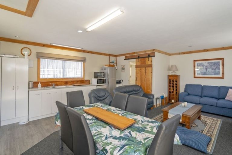 Photo of property in 11 Dotterel Place, Whitianga, 3510
