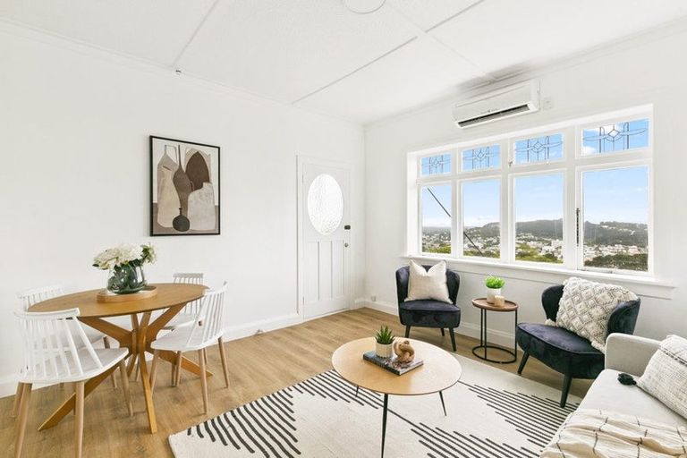 Photo of property in 78 Farnham Street, Mornington, Wellington, 6021