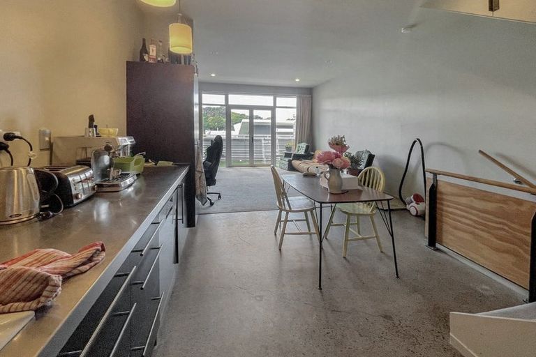 Photo of property in Mondrian Townhouses, 9/24 Hanson Street, Mount Cook, Wellington, 6021