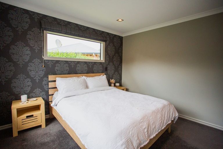 Photo of property in 15 Naomi Place, Cambridge, 3434