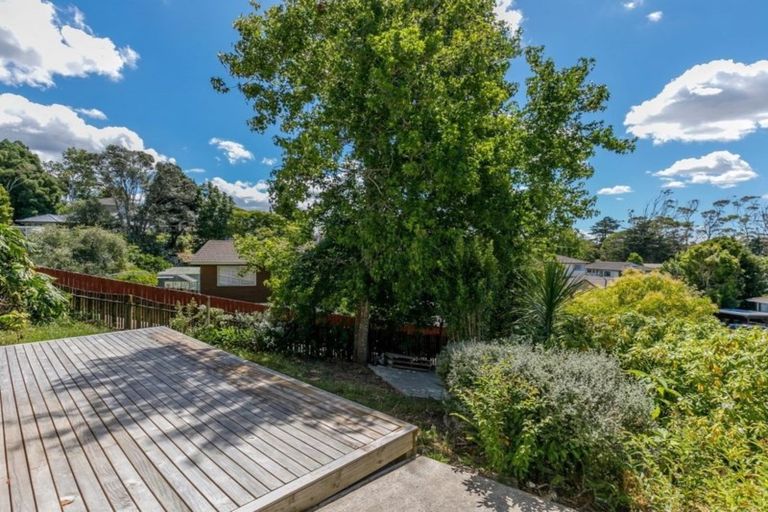 Photo of property in 9 Kilcar Place, Massey, Auckland, 0614