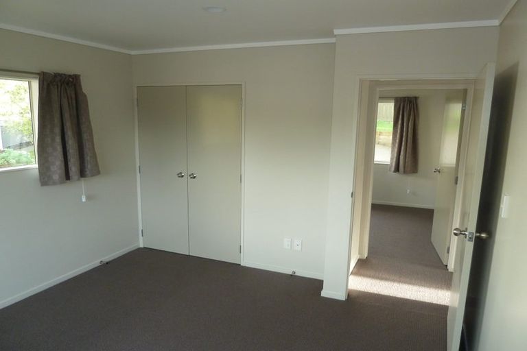 Photo of property in 68a Awaroa Road, Sunnyvale, Auckland, 0612