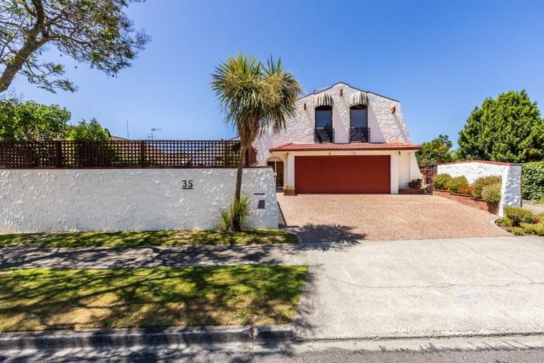 Photo of property in 35 Ngarimu Crescent, Taradale, Napier, 4112
