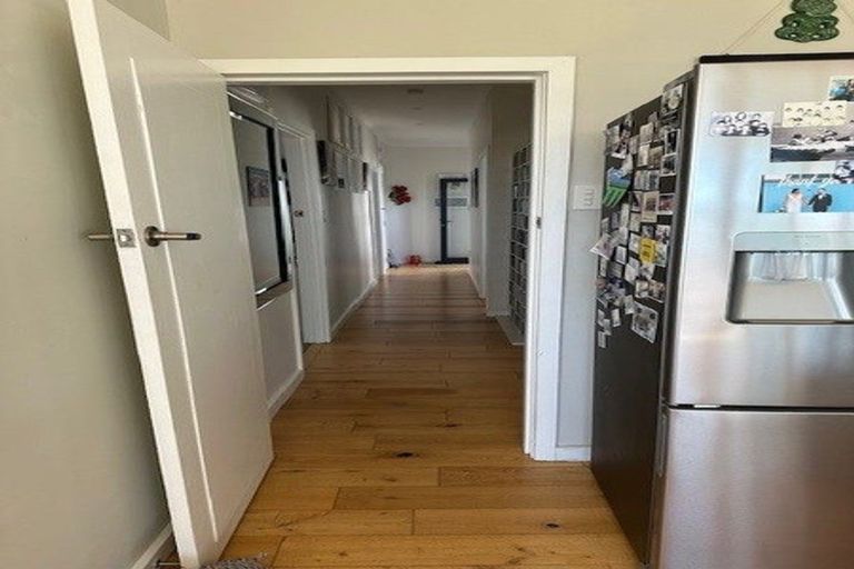 Photo of property in 55 Marine Parade, Paraparaumu Beach, Paraparaumu, 5032