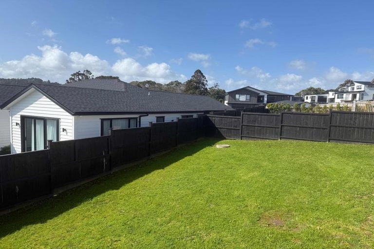 Photo of property in 13 Katote Avenue, Swanson, Auckland, 0614