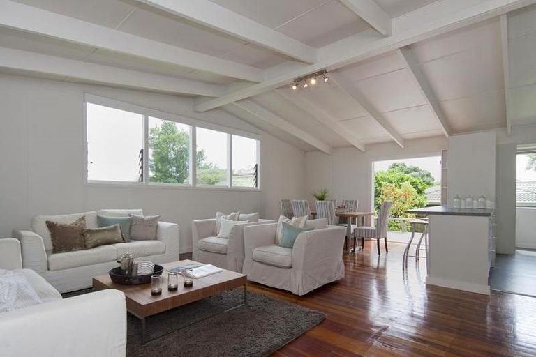 Photo of property in 21 Rimu Street, New Lynn, Auckland, 0600