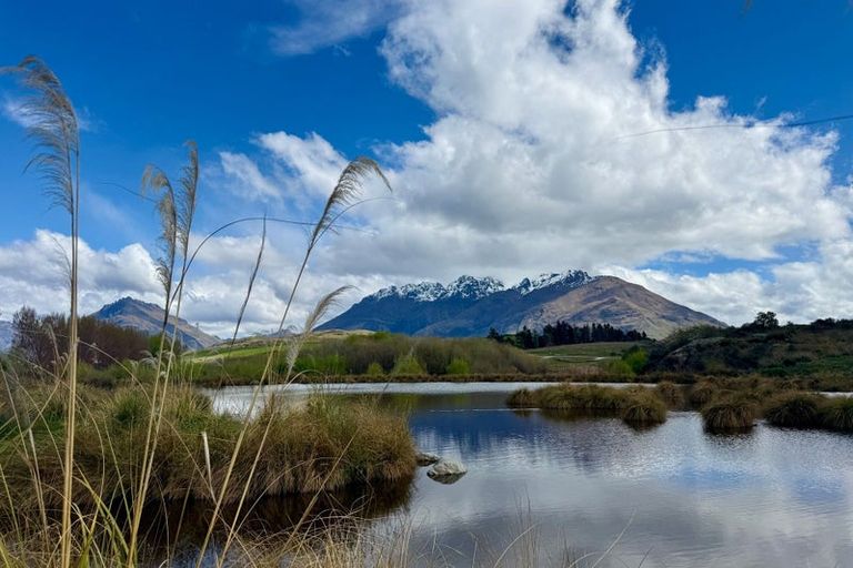 Photo of property in 22 Woolshed Road, Jacks Point, Queenstown, 9371