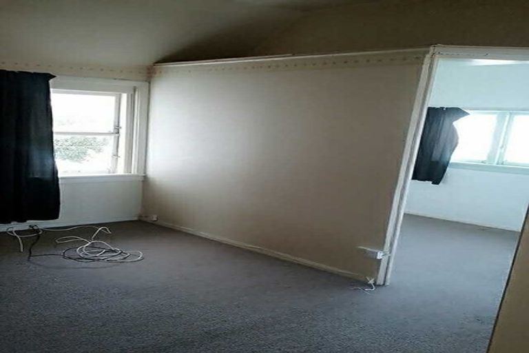 Photo of property in 10b Moana Grove, Waiwhetu, Lower Hutt, 5010