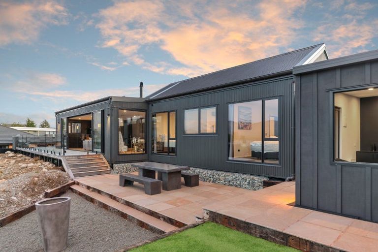 Photo of property in 35 D'archiac Drive, Lake Tekapo, 7999